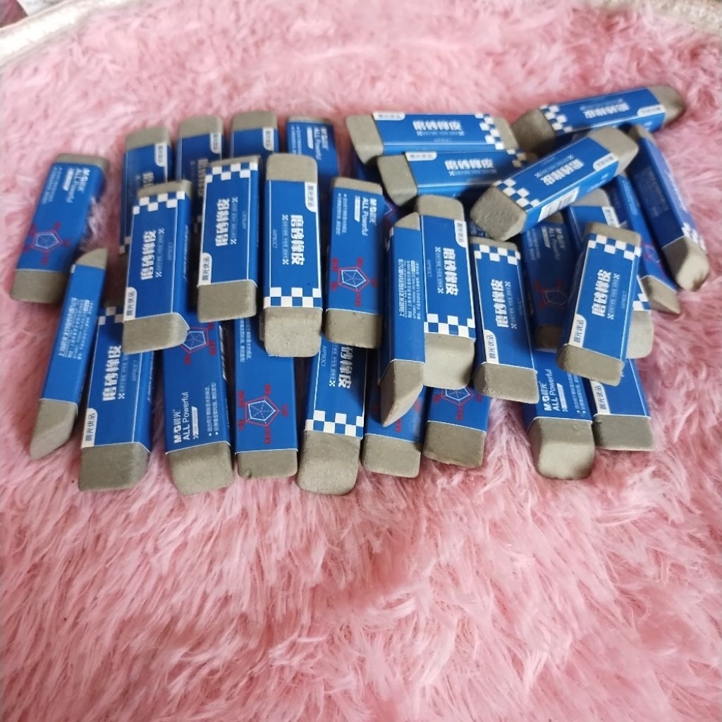 Gôm tẩy chì mực in M&G AXP963C7 (1 viên)