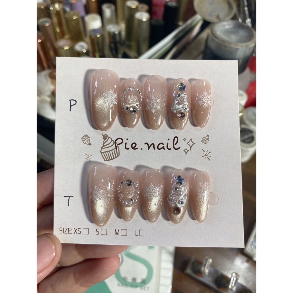 453. nailbox noel 2025, mắt mèo nude