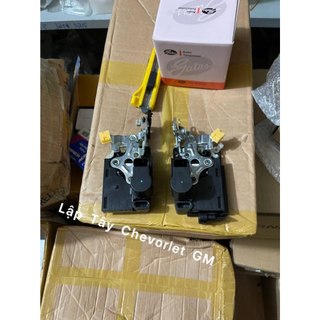 Cơ cấu khóa ngậm cửa (Liền chuột điện) LACETTI EX, AVEO, NUBIRA.
