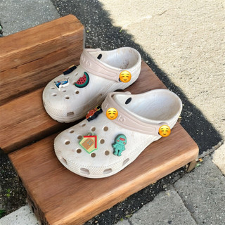 [A-U-T-H] Loang Đỏ & trắng siêu xinh cực kỳ hiếm ra hàng gần như không lỗi (tặng kèm charm)