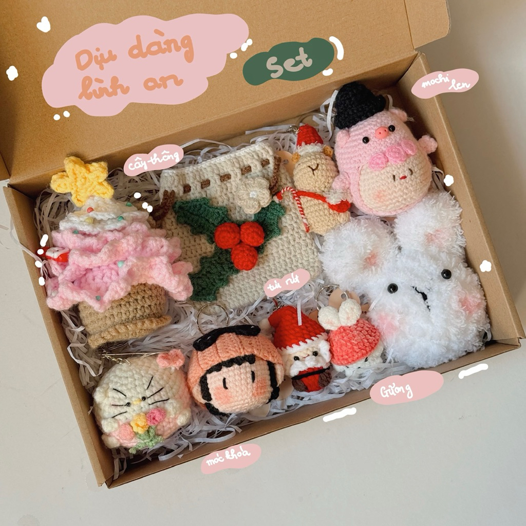 [BẢN GIỚI HẠN GIÁ CAO] Set Quà Mix Handmade Giáng Sinh Noel Christmas Bằng Len Móc Khoá Ví Chậu Hoa Tổng Hợp Đáng Yêu