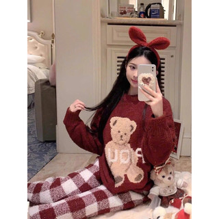 Bộ ngủ lông đỏ hình gấu dễ thương