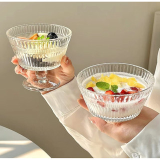 Ly kem thuỷ tinh hoạ tiết vân sọc dung tích 350ml sử dụng trong các quán cà phê, nhà hàng hoặc gia đình