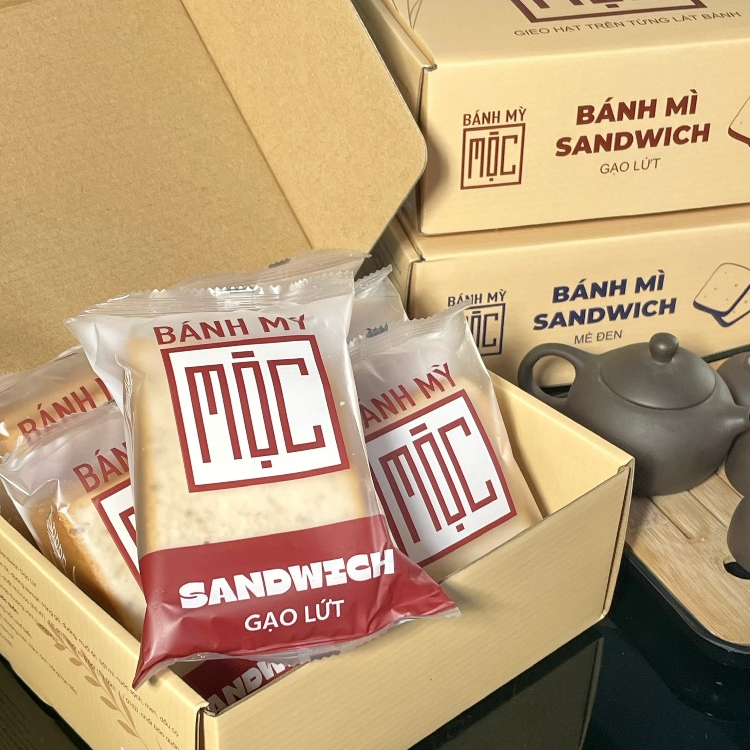 Bánh mỳ Mộc sandwich gạo lứt, mè đen ăn kiêng, nguyên cám cho người tiểu đường ANKIE - Hộp 6 Gói 330Gr