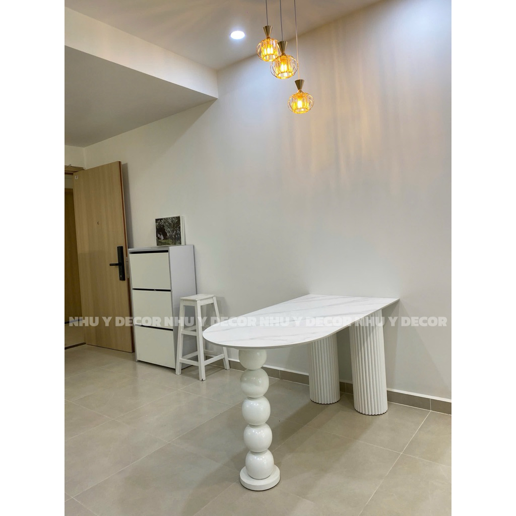 Bàn ăn mặt đá thông minh kết hợp làm đảo bếp NHU Y DECOR - Bàn vòm chân bi mặt đá - decor siêu xinh
