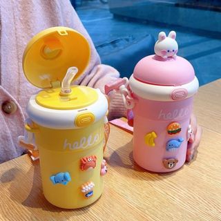 Homee.cok (Tặng charm) Bình Nước Thủy Tinh Bọc Nhựa – An Toàn, Có Dây Đeo, Nắp Gấu Không Rò Rỉ
