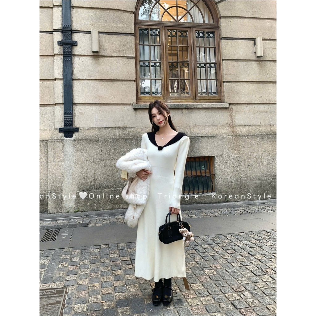 TRIANGLE - Lady knitted dress (Cân nhắc kỹ, returned is not welcomed) - Đầm len phối hoa phong cách Hàn Quốc cao cấp