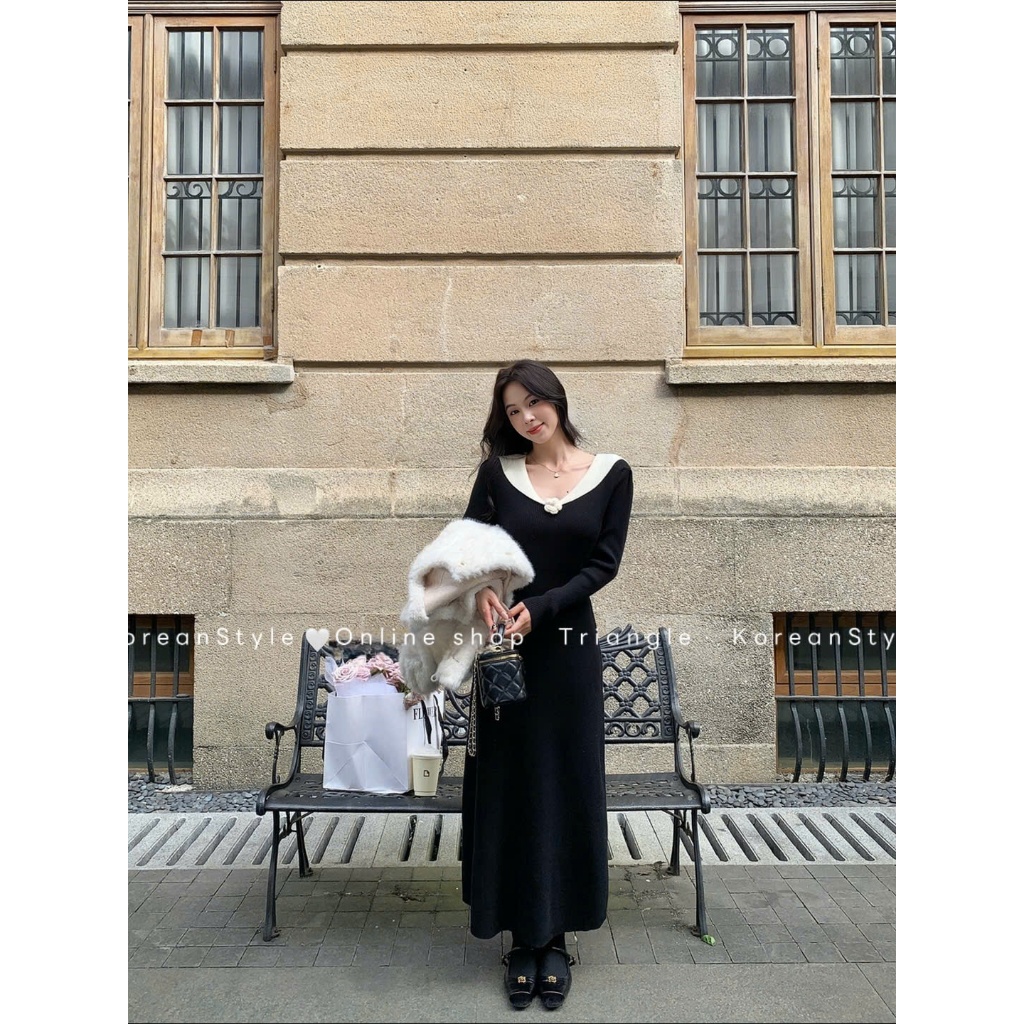 TRIANGLE - Lady knitted dress (Cân nhắc kỹ, returned is not welcomed) - Đầm len phối hoa phong cách Hàn Quốc cao cấp