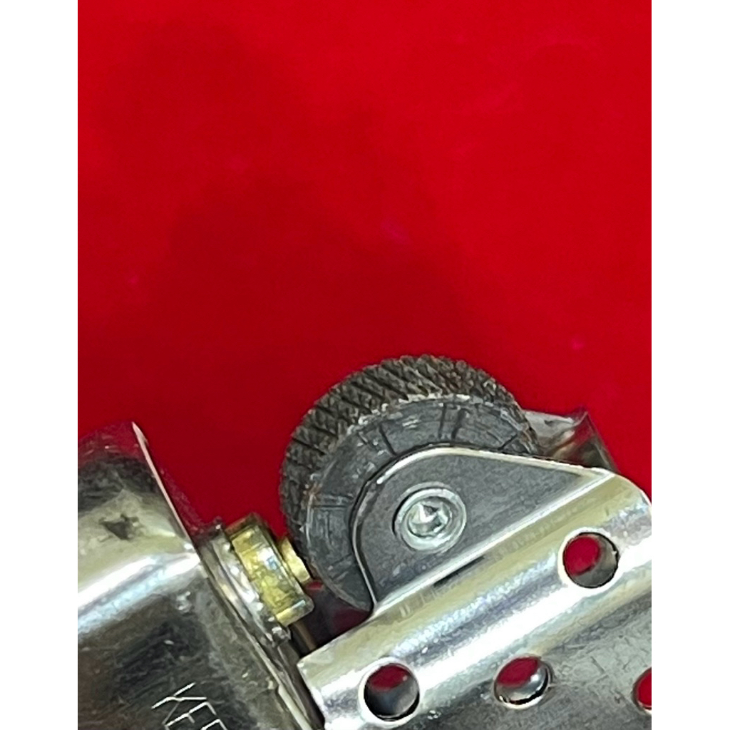 Bánh xe Zippo, kèm chốt tán ( Hàng rin )