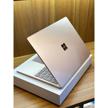 Microsoft Surface Laptop Go – Core i5-1035G1, 8GB RAM, 256GB SSD
