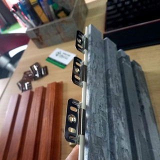 Ke inox, Bass inox, Ke gài Lam sóng, Ốp Nano, ke inox (bán 6 cái)