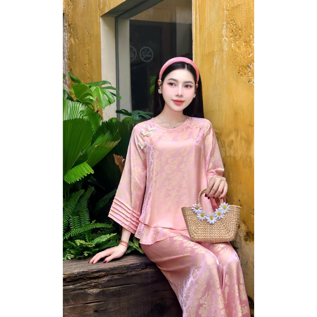 Bộ Pháp Phục Vải Lụa Hoa Trăng Tử Thiết Kế Nơ Chéo Xếp Ly