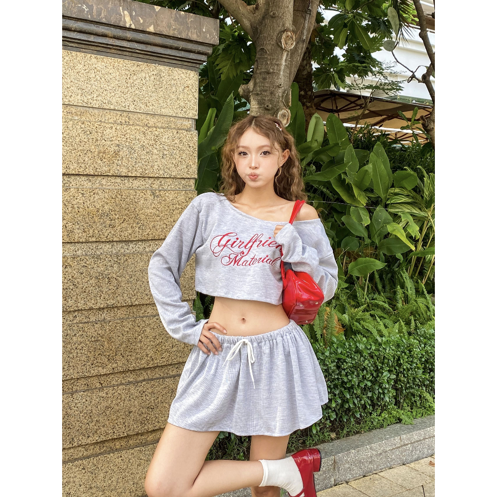 [CÓ TÁCH SET] ÁO LỆCH VAI TAY DÀI FROM CROP WAFFLE THÊU GIRL FRIEND & CHÂN VÁY XÒE BỒNG BỀNH mix