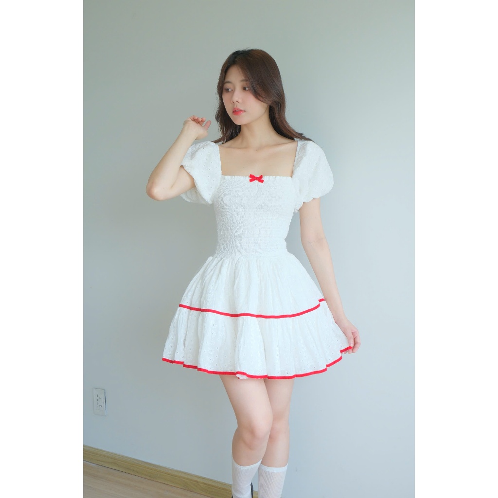 Winter dress vải boi thêu bồng xoè
