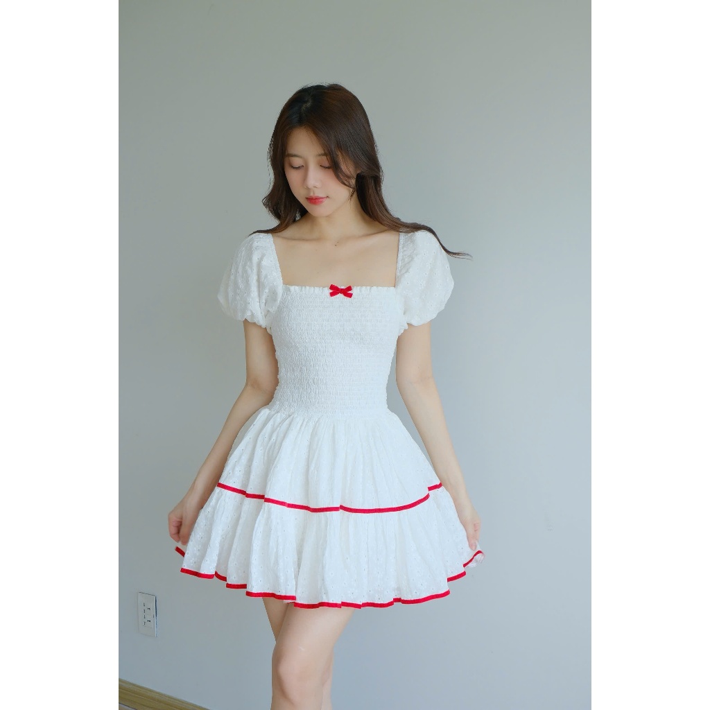 Winter dress vải boi thêu bồng xoè