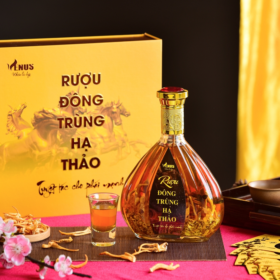 Hộp quà tặng R.ượu nấm đông trùng hạ thảo Venus 500ml