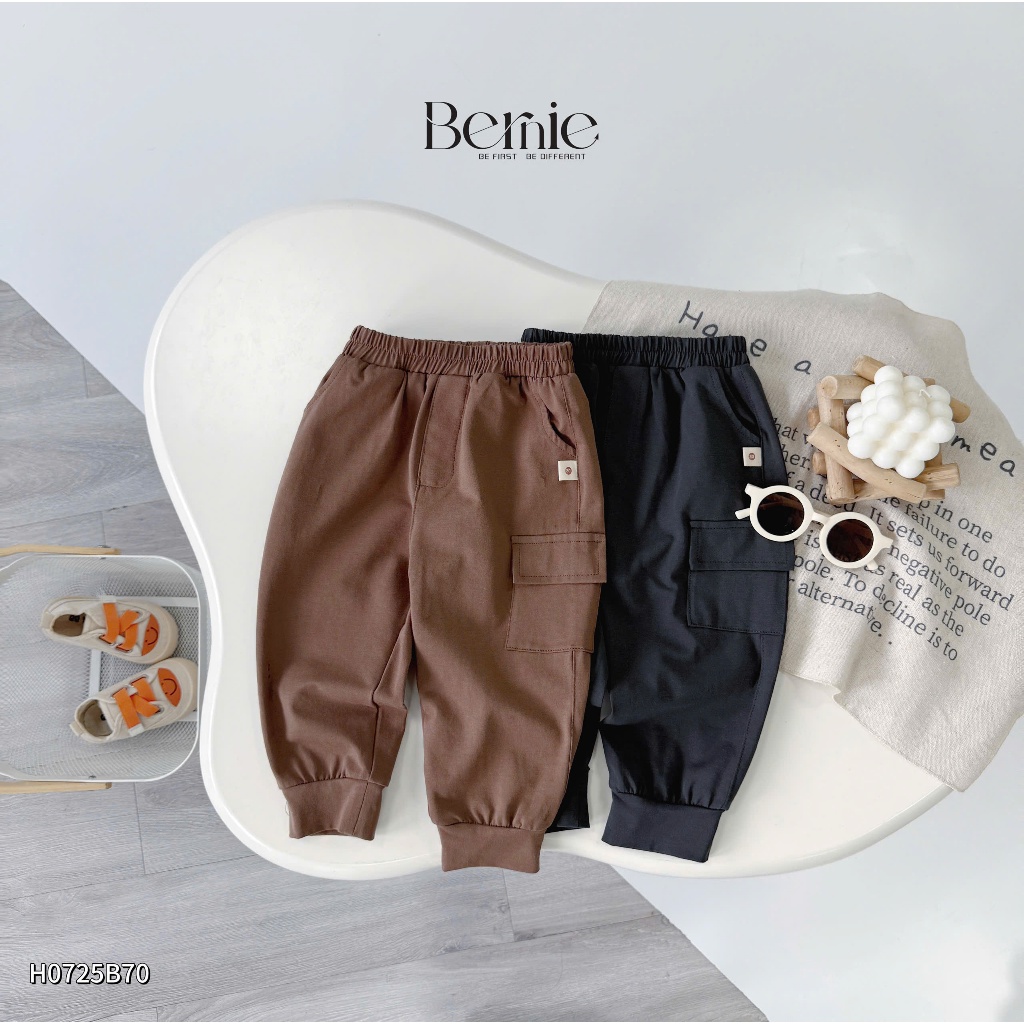 Bộ cotton dài tay Bernie in ô tô Let's Word thiết kế tay áo Raglan phối màu cho bé trai 9-28kg
