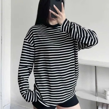 Áo thun dài tay from rộng tặng kèm charm gấu bông chất liệu mềm mịn thoáng mát