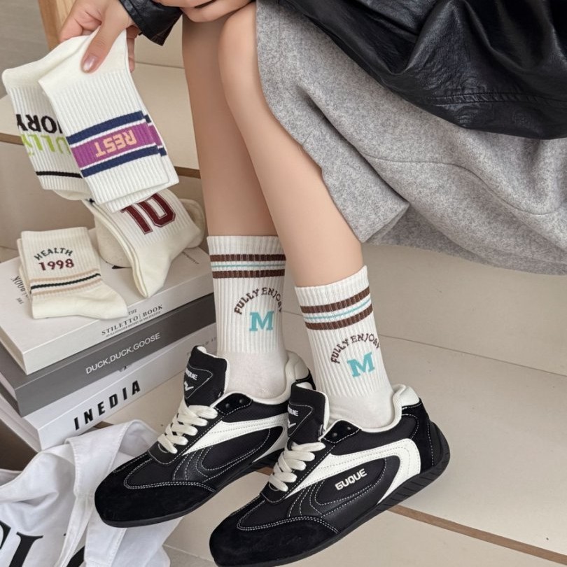 Vớ Tất Số 10 & M cổ cao Unisex phong cách thể thao, trẻ trung, năng động