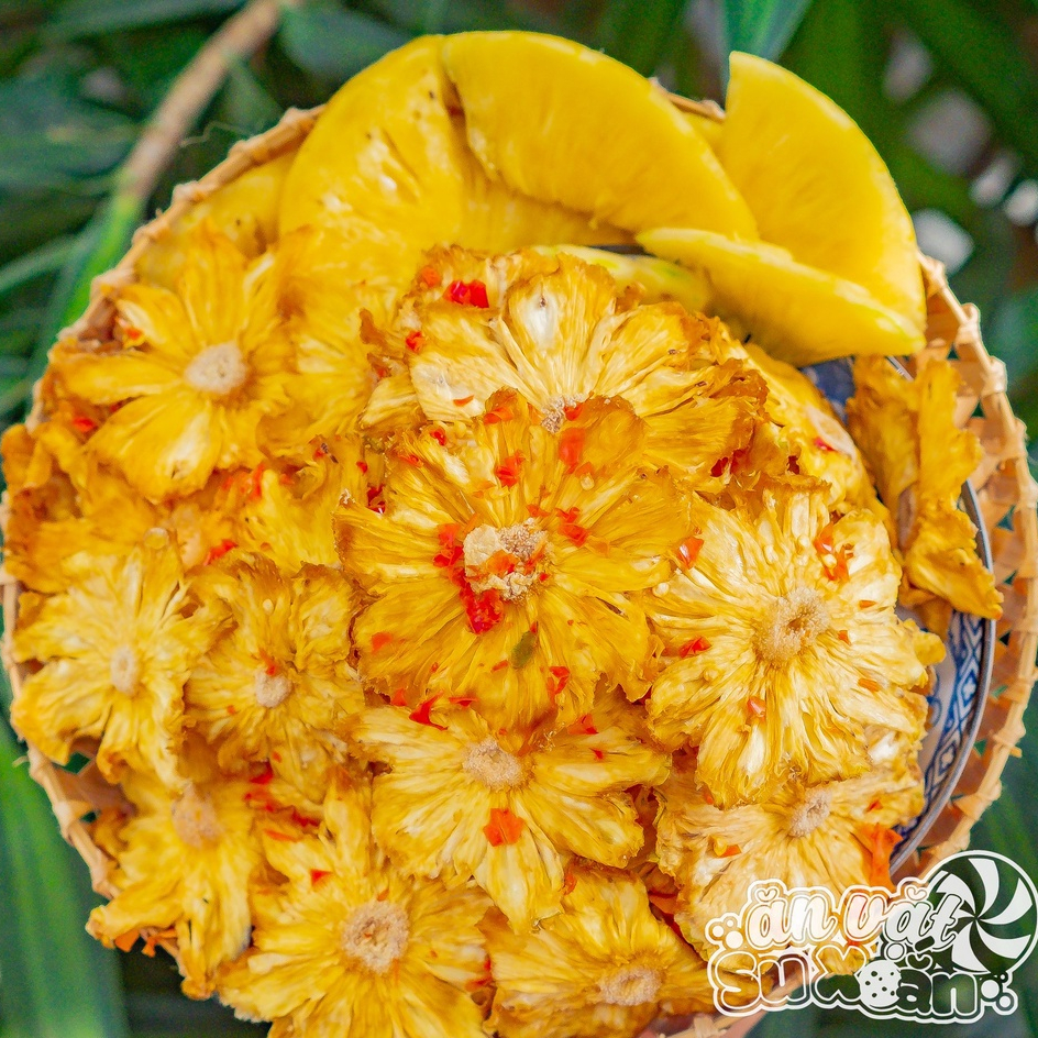 Thơm sấy khô muối ớt Hũ 300gr - Ít Ngọt Siêu Ngon - Ăn Vặt Su Xoắn