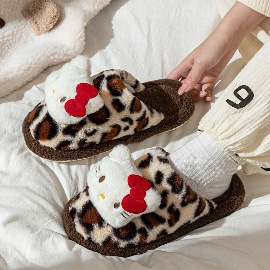 ⭐ Dép bông Hello Kitty họa tiết da báo siêu dễ thương lông xù mềm, êm chân giữ ấm