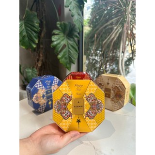 Hộp lục bát giác phượng hoàng giấy đựng bánh kẹo lên set quà tết 2026