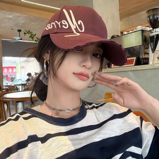 Mũ Lưỡi Trai Nam Nữ Hazin Thêu Chữ Merne Bên Hông Nón Kết Phối Rách Cá Tính Thời Trang Đẹp Trẻ Trung Form Cứng