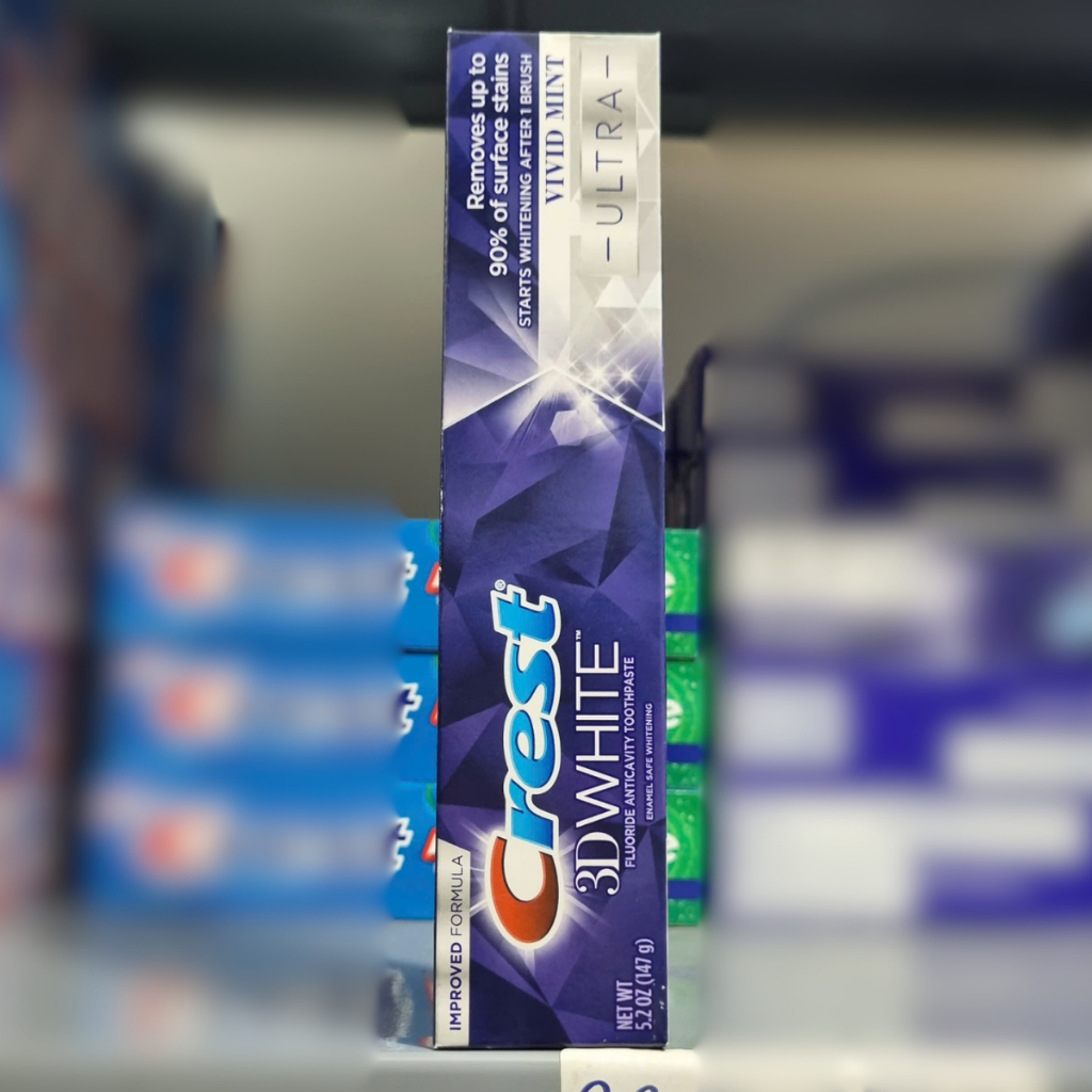 Kem Đánh Răng dành cho răng nhạy cảm Crest 3D White Vivid Mint Ultra 147G