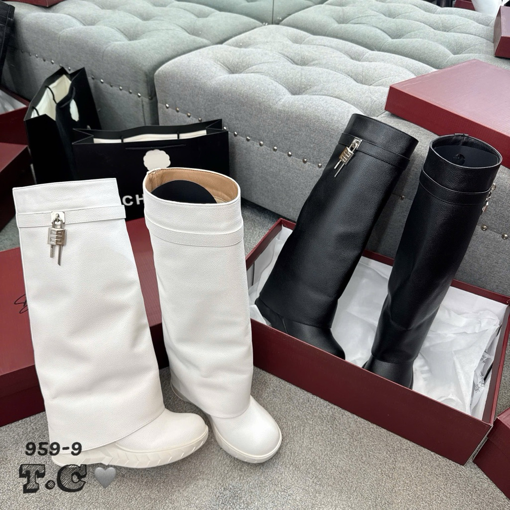 💗💗 Boot quần Bouvutin dáng đế mới