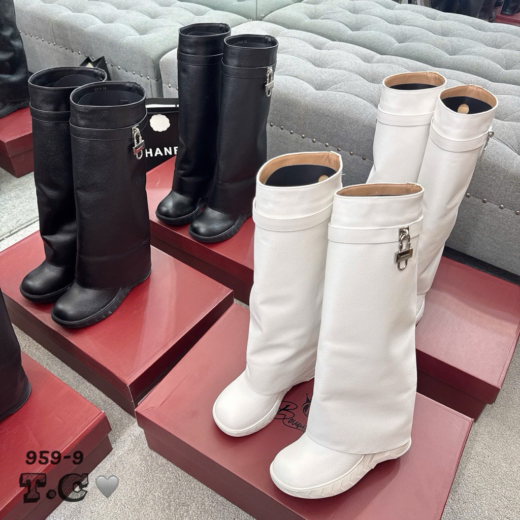 💗💗 Boot quần Bouvutin dáng đế mới