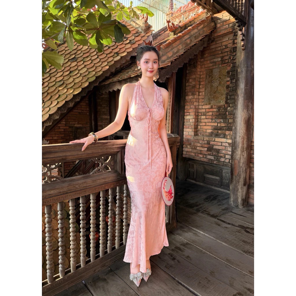 Đầm Dự Tiệc Lụa cổ yếm V xẻ sâu cột nơ đuôi cá dài quyến rũ sang trọng  3 màu - Pusu house