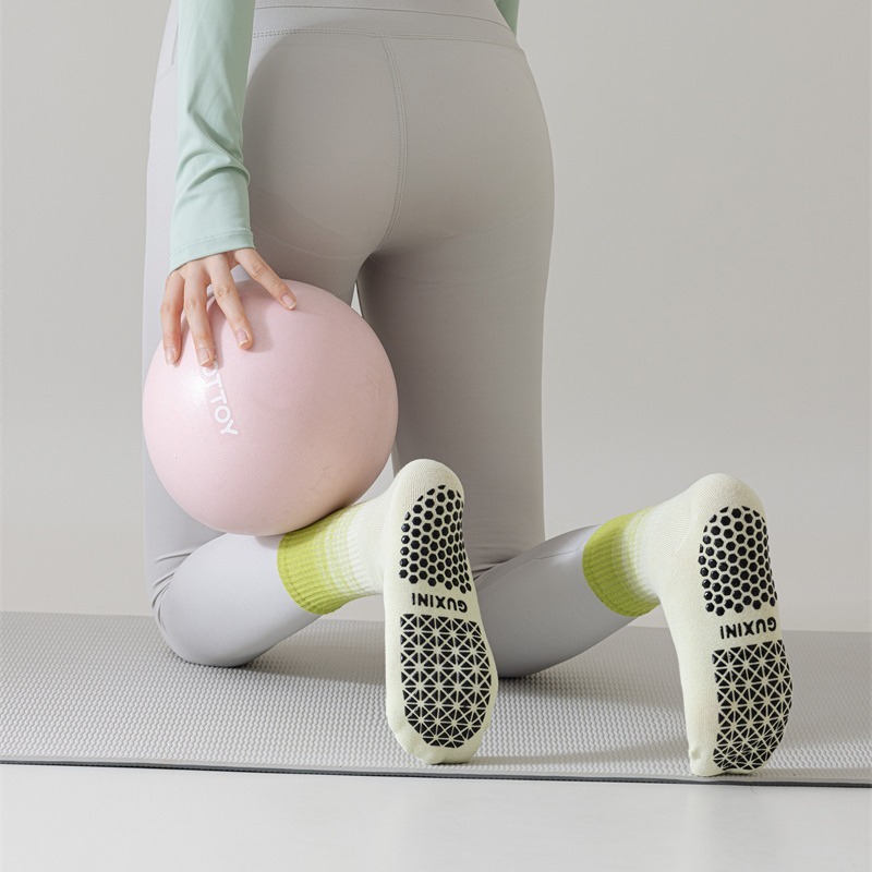 Vớ Tất YOGA GUXINI loang 7 màu phong cách thể thao, năng động.
