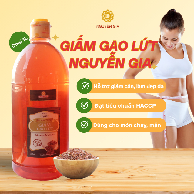 Giấm Gạo Lứt Nguyễn Gia Lên Men Tự Nhiên 1L NGG0082