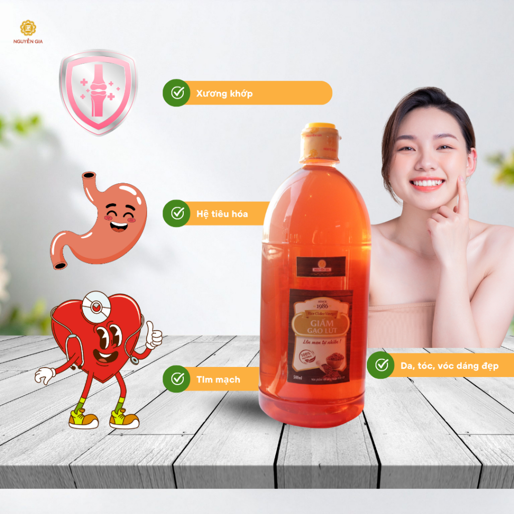 Giấm Gạo Lứt Nguyễn Gia Lên Men Tự Nhiên 1L NGG0082