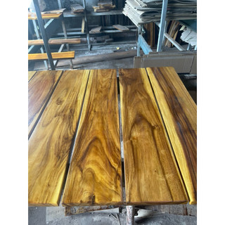 Gỗ Me Tây 25 x 200cm (Dày 3.4cm) - Sơn 1 mặt