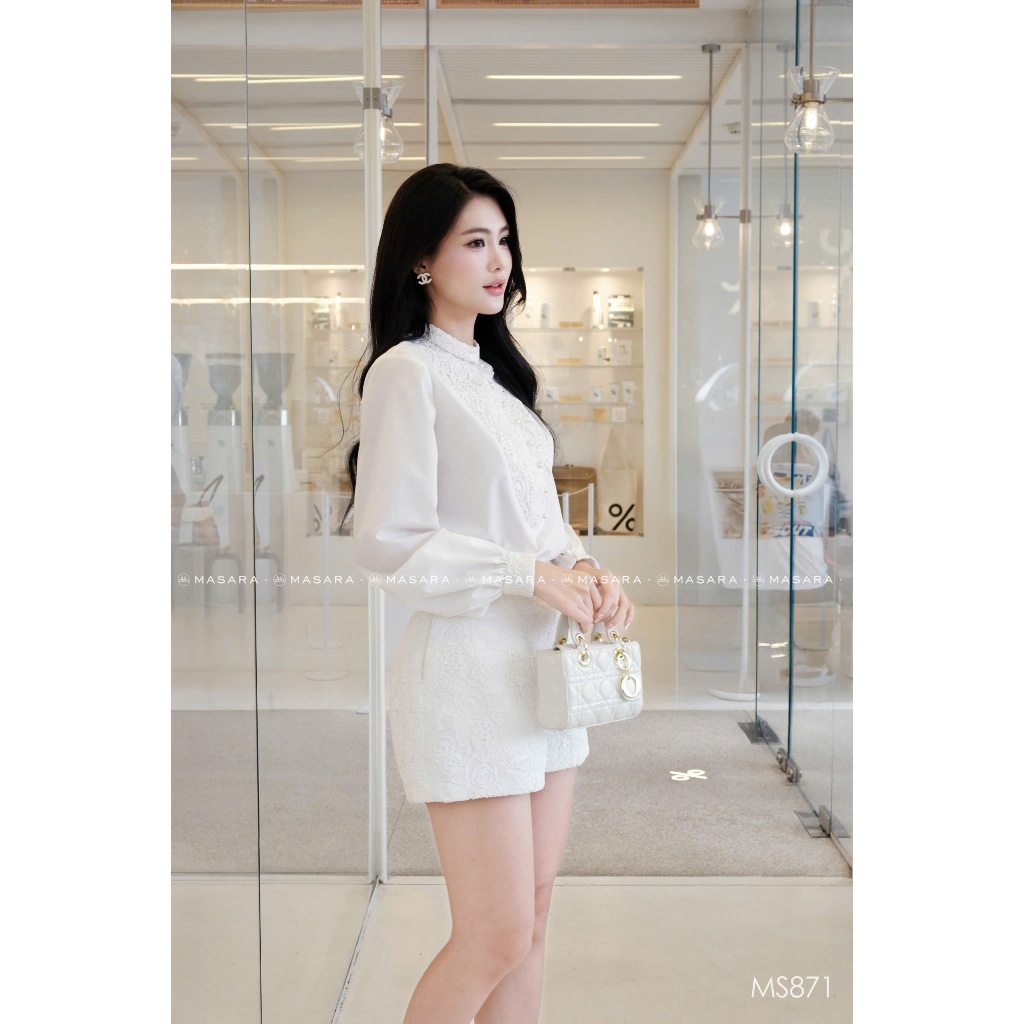 Set áo phối ren nút cài ngọc trai & quần ngắn ren thêu phong cách trẻ trung sang chảnh Masara MS871