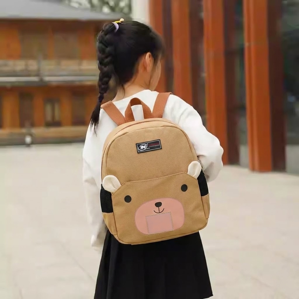 Balo Mầm Non Siêu Nhẹ TNBags TN.B 3022 - Balo Canvas Gấu Nâu Dễ Thương, Nhẹ Êm, Tiện Dụng Cho Bé!