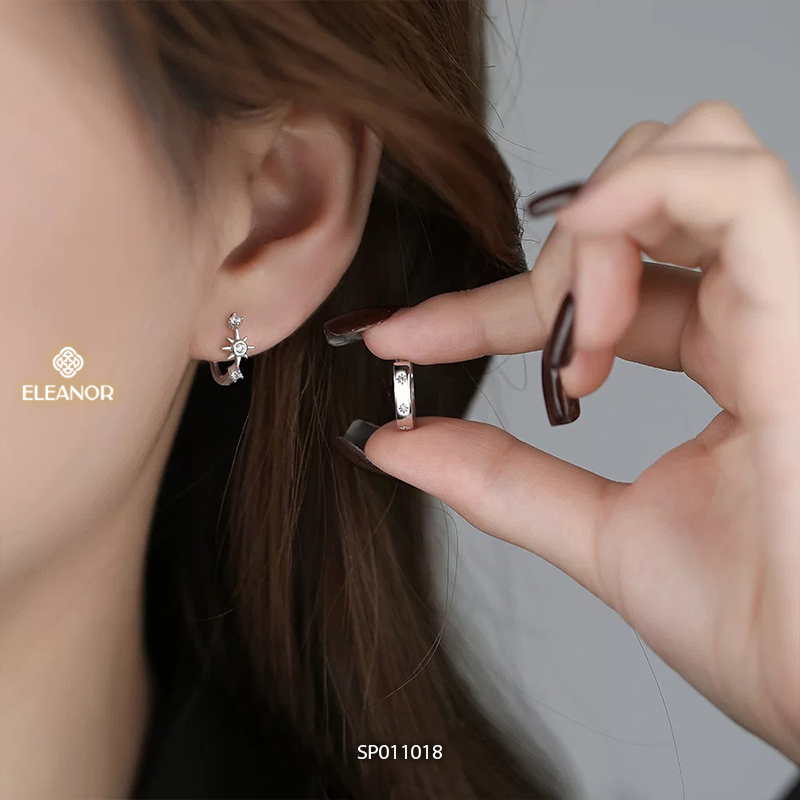 Bông tai nữ chuôi bạc 925 Eleanor Accessories mặt trời đính đá phụ kiện trang sức khuyên tai 11018