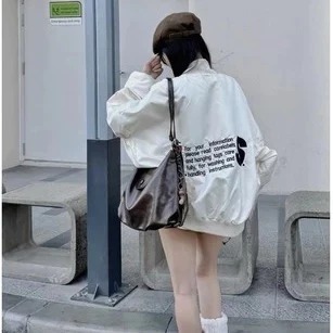 Áo khoác gió dễ thương Dúm tay In chữ S sau lưng cực cutee