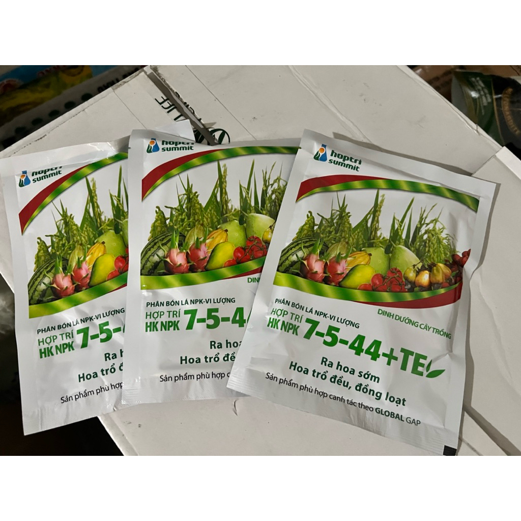 Phân bón lá 7-5-44+TE ra hoa sớm, hoa trổ đều, đồng loạt Hợp Trí gói 250g