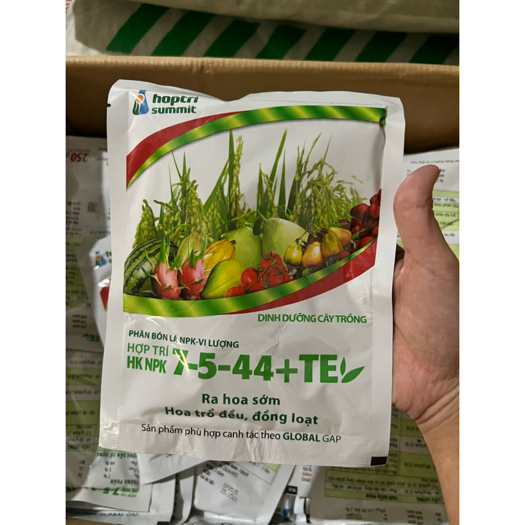 Phân bón lá 7-5-44+TE ra hoa sớm, hoa trổ đều, đồng loạt Hợp Trí gói 250g