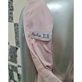 Đầm thời trang trẻ không tay đính đá Rechic