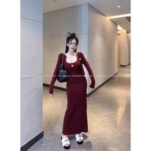 Đầm thun gân dài ôm body kèm áo khoác khoét cổ sang chảnh form chuẩn tôn dáng đi chơi dạo phố dự tiệc dx