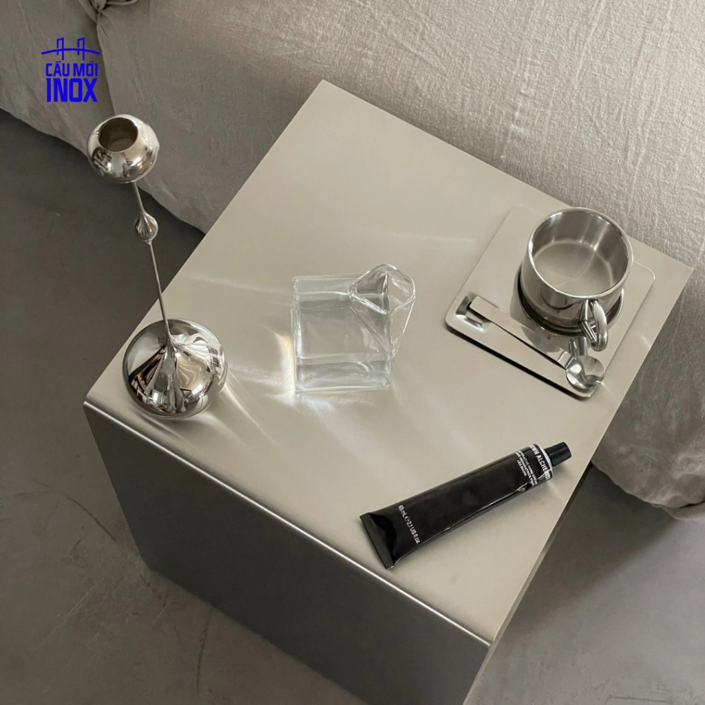 Bàn inox cao cấp Celine – thiết kế tối giản, sang trọng, bề mặt inox 304 xước, nội thất công nghiệp