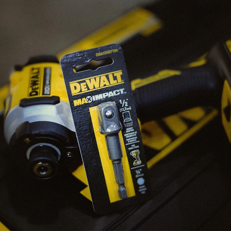 Bộ chuyển đầu vít 1/4in sang bulong 1/2in Dewalt DWA12ADPTMI