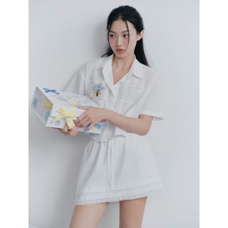 Set OLV áo và chân váy họa tiết thêu trẻ trung White Linen Embro Mini Set phù hợp đi chơi