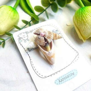 Kẹp tóc từ vỏ sò biển xinh, độc đáo cho nàng phối đồ chụp ảnh mùa hè