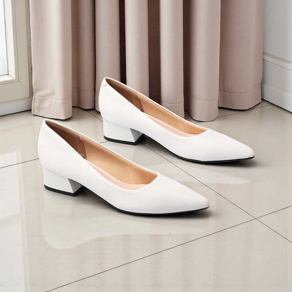 Giày Cao Gót 3cm Gót Vuông Mũi Nhọn Pixie X546