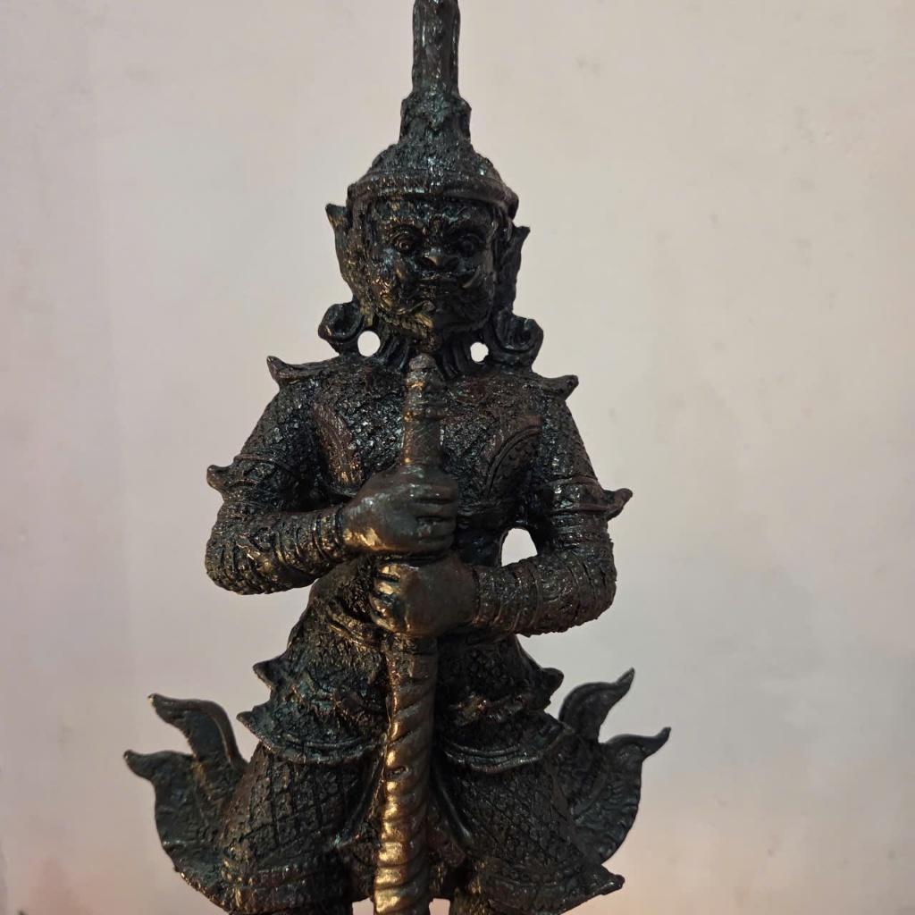 Tượng Decor Mini Wessuwan Thailand 30cm Vật Trang Trí Cá Nhân Mang Lại Cảm Giác Bình Yên