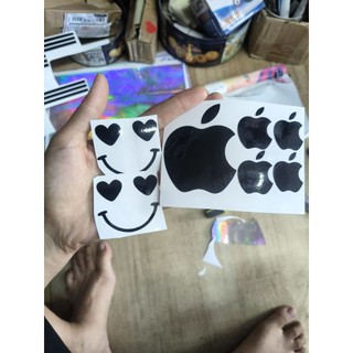 1 bộ trang trí mặt cười và táo dán xe trang trí